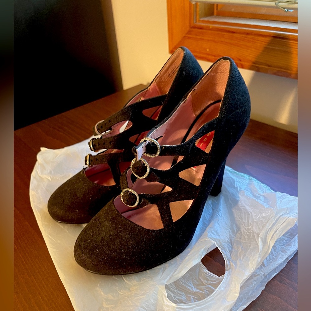 Bordello Black Sexy Caged Heels Sz US6